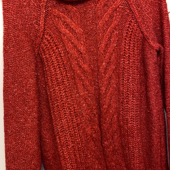 Reitmans turtleneck sweater - Picture 2 of 3